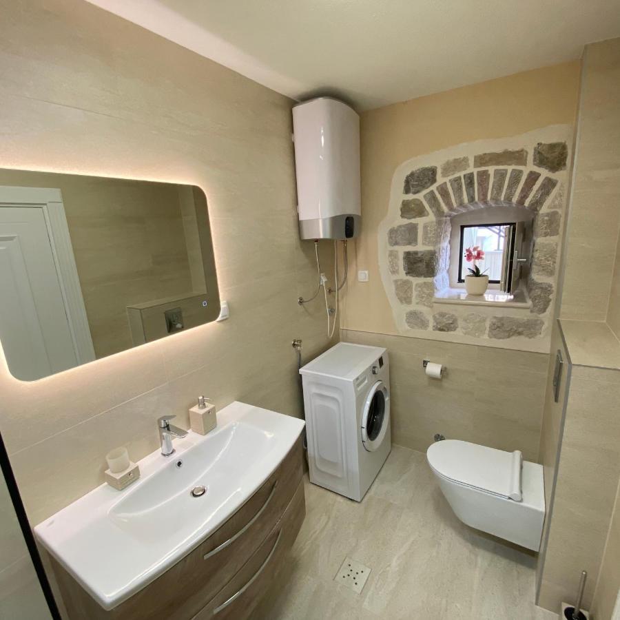Apartments Marijaz Котор Екстер'єр фото