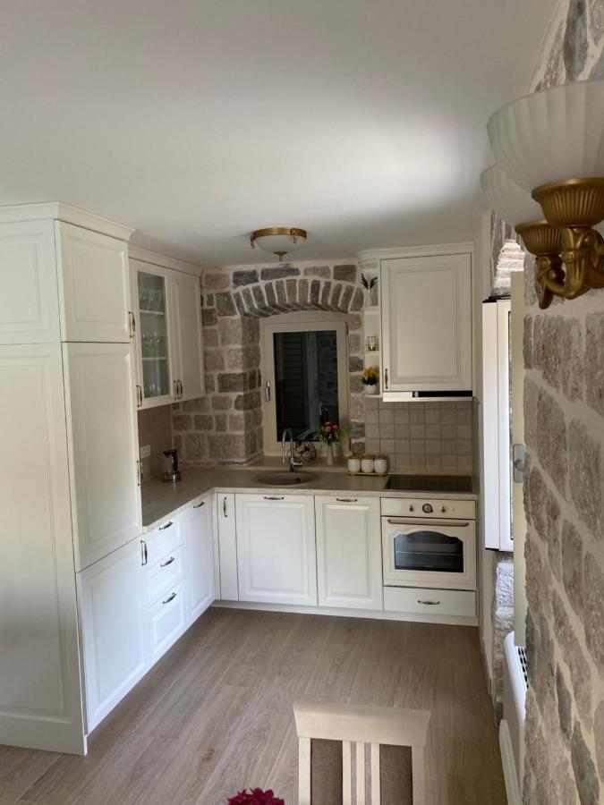 Apartments Marijaz Котор Екстер'єр фото